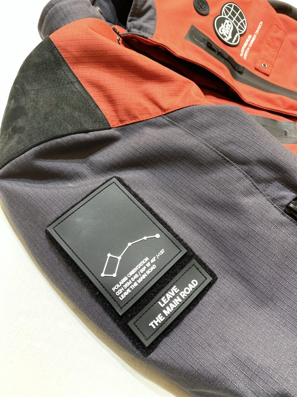 КУРТКА MUDMASTER JACKET RED